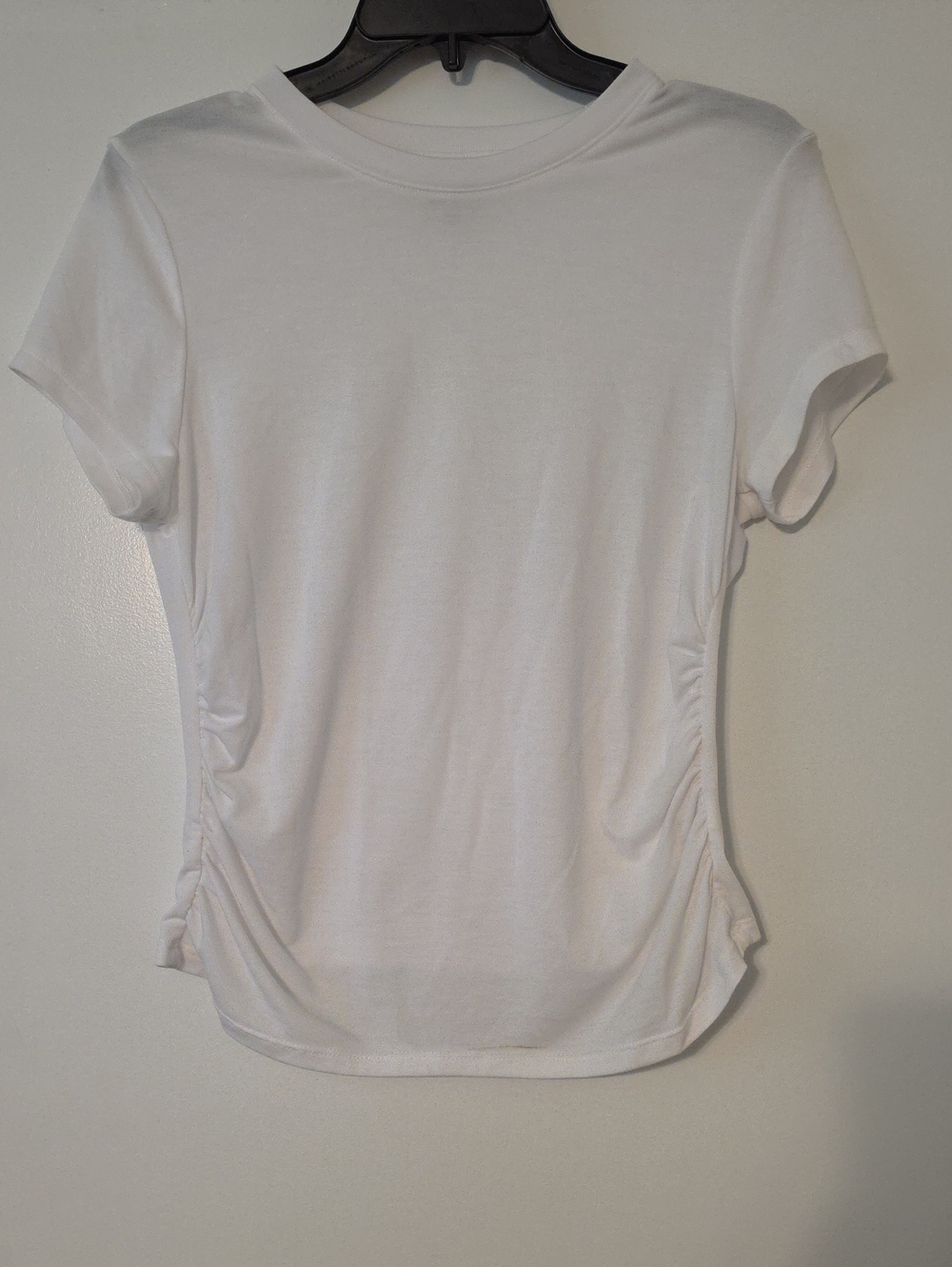 sofia by sofia vergara White Short-Sleeve Side-Ruching Tee
